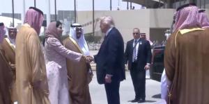 الرئيس الأمريكي يغادر الرياض وولي العهد في مقدمة مودعيه - هرم مصر
