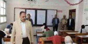 طلاب الشهادة الإعدادية بالشرقية يؤدون امتحان اللغة الأجنبية - هرم مصر