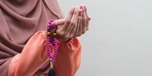 الدعاء للأب المتوفى... لغة الحب التي لا تموت - هرم مصر