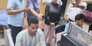 وكيل وزارة الصحة بقنا يتابع سير العمل بغرفة الطوارئ عقب انقطاع شبكات الهواتف - هرم مصر