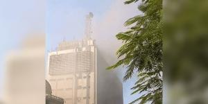 عاجل- المصرية للاتصالات تخرج عن صمتها: حريق سنترال رمسيس فصل الخدمة عن الملايين.. وقطع الكهرباء كان ضروريًا - هرم مصر