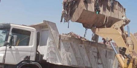 مفتي الجمهورية ومحافظ الشرقية يؤديان صلاة الجمعة بمسجد الرحمة بقرية أم الزين - هرم مصر