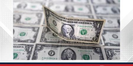 الدولار يتراجع إلى أدنى مستوى في 6 أسابيع متأثرا بالحرب التجارية - هرم مصر