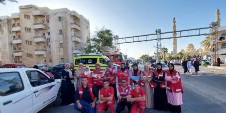 فرق الهلال الأحمر بالبحر الاحمر تؤمن المصلين خلال أداء صلاة عيد الأضحى المبارك - هرم مصر