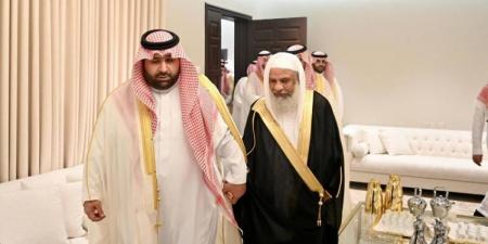 أمير منطقة جازان يعايد الشيخ العامري - هرم مصر
