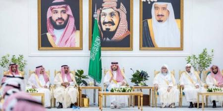 أمير الحدود الشمالية يستقبل المهنئين بعيد الأضحى - هرم مصر
