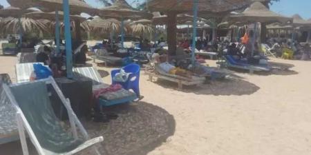 في ثاني أيام عيد الأضحى اقبال كبير على شواطئ الغردقة - هرم مصر