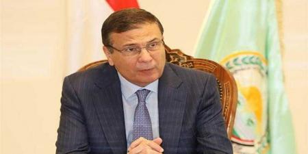 وزير الزراعة يطمئن على حالة مسئول حماية الأراضي بسوهاج بعد الاعتداء عليه خلال حملة إزالة تعديات - هرم مصر