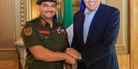 الفريق صدام خليفة يلتقي وزير الدفاع الإيطالي في روما: تأكيد على الشراكة ودعم الاستقرار - هرم مصر