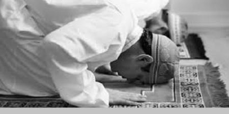 فصل الصيف رسمياً السبت ..فما حكم الصلاة بالملابس الخفيفة #الصلاة #الصلاة_بالفانلة #الصلاة-بالملابس الضيقة - هرم مصر