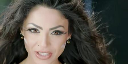 "مش هتقدر تخدعنى تانى" .. دوللى شاهين تروج لأغنيتها "ياللا ياغدار" - هرم مصر