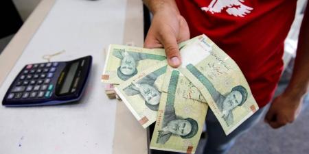 العملة الإيرانية تهوي 10% مقابل الدولار منذ بدء الهجمات الإسرائيلية - هرم مصر