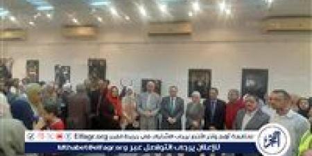 محافظ أسيوط ونائب رئيس الجامعة يفتتحان معرض فنى "قضايا لطلاب كلية التربية النوعية" بقصر الثقافة - هرم مصر