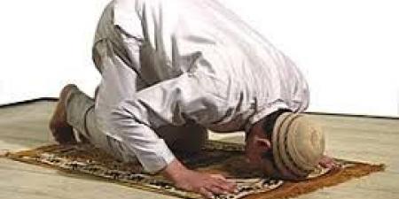 هل يجب إعادة الصلاة بعد أدائها بسرعة؟.. الإفتاء توضح الحكم - هرم مصر