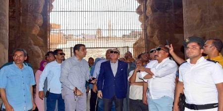 محافظ الأقصر يتفقد أعمال تطوير شاملة لمعبد إسنا والمنطقة المحيطة - هرم مصر