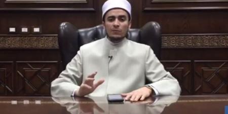 هل يجوز للمرأة زيارة والدتها المريضة رغم رفض الزوج؟.. أمين الفتوى يجيب - هرم مصر