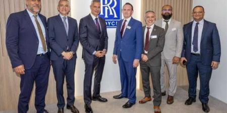 مصر للطيران توسع شراكتها مع Rolls-Royce وتعلن عن صفقة شراء 12 محرك إضافي لعدد 6 طائرات من طراز A350-900 - هرم مصر