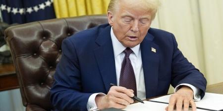  إعلان مفاجئ لترامب يربك توقعات الحرب مع إيران - هرم مصر