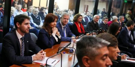 الرئيسة الأرجنتينية السابقة ستقضي عقوبة السجن في منزلها - هرم مصر