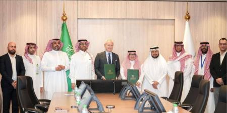 "نوفا" تطلق رحلة زراعة 200 ألف شجرة بالتعاون مع مركز تنمية الغطاء النباتي ومكافحة التصحر - هرم مصر