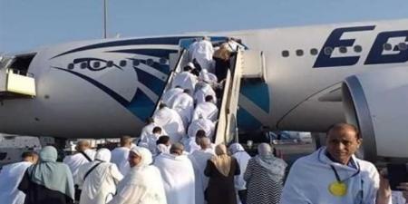 مصرللطيران تسير غدًا 11 رحلة جوية لعودة حجاج بيت الله الحرام - هرم مصر