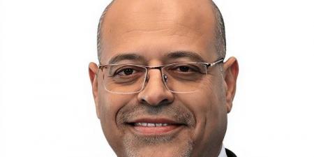 وزير العمل: فتح باب التقديم على 600 منحة مجانية للتدريب في مجالات الخدمات البترولية - هرم مصر