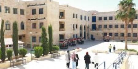 كلية التمريض بجامعة الزرقاء تناقش عددًا من رسائل الماجستير في إدارة التمريض - هرم مصر