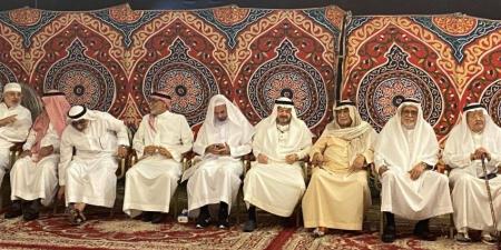 آل طيب يستقبلون المعزين في فقيدتهم - هرم مصر