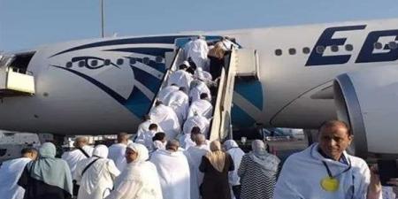 مصر للطيران الناقل الوطني المصري تسير غدًا 11 رحلة جوية لعودة حجاج بيت الله الحرام - هرم مصر