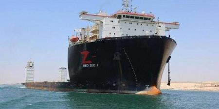 قناة السويس تشهد عبور سفينة الحاويات العملاقة CMA CGM JULES VERNE ضمن قافلة الشمال بحمولة 180 ألف طن - هرم مصر