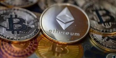 انخفاض سوق العملات المشفرة متأثرةً بتوجيهات الاقتصاد الكلى المتشددة - هرم مصر