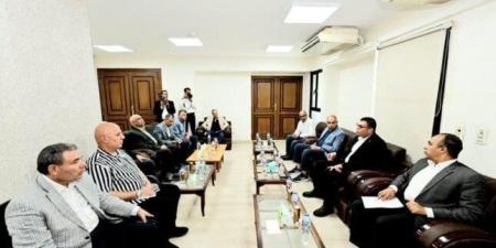 وزير الإسكان ومحافظ المنيا يعقدان اجتماعا مع نواب البرلمان عن المحافظة - هرم مصر