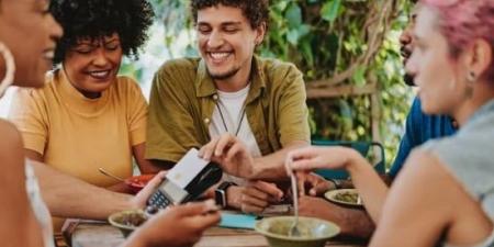 3 أبراج ما بتتكسفش تتكلم عن وضعها المادى.. برج الجوزاء ممكن يقول بيقبض كام - هرم مصر