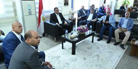 وزير الإسكان يتفقد المركز التكنولوجي لخدمة المواطنين بجهاز مدينة بدر ويتابع موقف المشروعات بالمدينة - هرم مصر