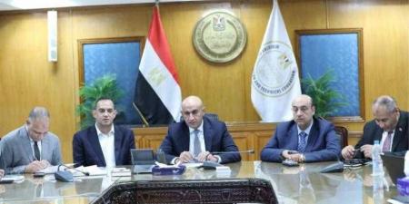 وزير التربية والتعليم يواصل متابعة غرفة عمليات امتحانات الثانوية العامة للعام الدراسي 2024/2025 - هرم مصر
