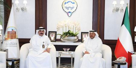 محافظ الفروانية يبحث حالة المخزون الاستراتيجي في «التعاونيات» بنطاق المحافظة - هرم مصر