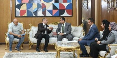 رئيس جامعة جنوب الوادى يبحث سبل التعاون المشترك مع البنك الأهلى - هرم مصر