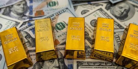 الدولار ينتعش بقوة.. وأسعار الذهب عالمياً تتراجع وسط تردد المستثمرين - هرم مصر