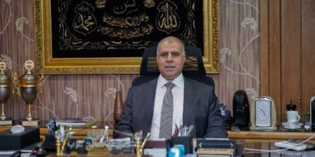 ضبط صاحب محل ملابس استولى على 3 ملايين جنيه من الأهالي بزعم توظيفها بطهطا - هرم مصر