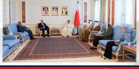 وزير الخارجية يستقبل سفير دولة فلسطين لدى مملكة البحرين بمناسبة انتهاء مهام عمله - هرم مصر
