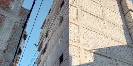 تحرك عاجل بشأن عقار مائل يُشكل خطرًا داهمًا بالإسكندرية - هرم مصر