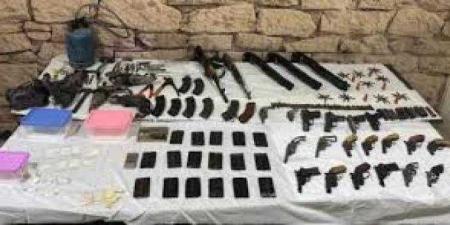 ضبط عناصر بؤر إجرامية من متجرى المواد المخدرة والأسلحة النارية غير المرخصة ومصرع عنصرين جنائيين شديدى الخطورة بسوهاج - هرم مصر