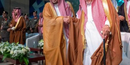 أمير القصيم يرعى حفل تكريم رجل الأعمال فهد السعيد وإخوانه - هرم مصر