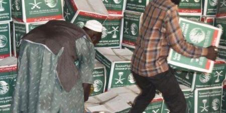 «سلمان للإغاثة» يوزع (911) سلة غذائية في محلية الحصاحيصا بالسودان - هرم مصر