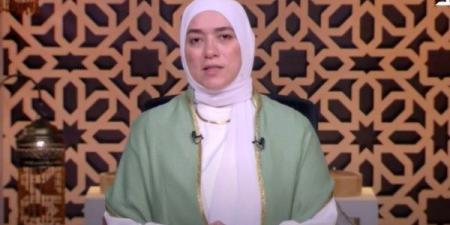 دينا أبو الخير: الصلاة رباط يصل العبد بربه.. والالتزام بمواقيتها هو مفتاح السعادة - هرم مصر