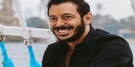 «ابن النصابة» يتسبب في تأجيل فيلم «المملكة» لـ مصطفى شعبان - هرم مصر
