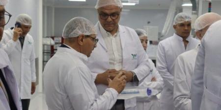 وزير قطاع الأعمال العام يتفقد تطوير مصانع «النصر للكيماويات الدوائية» بالقليوبية - هرم مصر