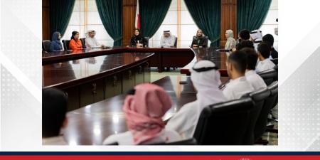 وزير التربية والتعليم يلتقي أوائل البحرين من المدارس الحكومية والخاصة الثانوية - هرم مصر