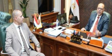 وزير العمل يبحث مع "صندوق مكافحة الإدمان" تعزيز التعاون لتأهيل وتشغيل المتعافين - هرم مصر