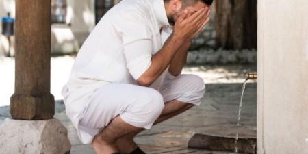 عضو بمركز الأزهر: الوضوء عبادة عظيمة ذات أثر نفسي وروحي ومادي - هرم مصر